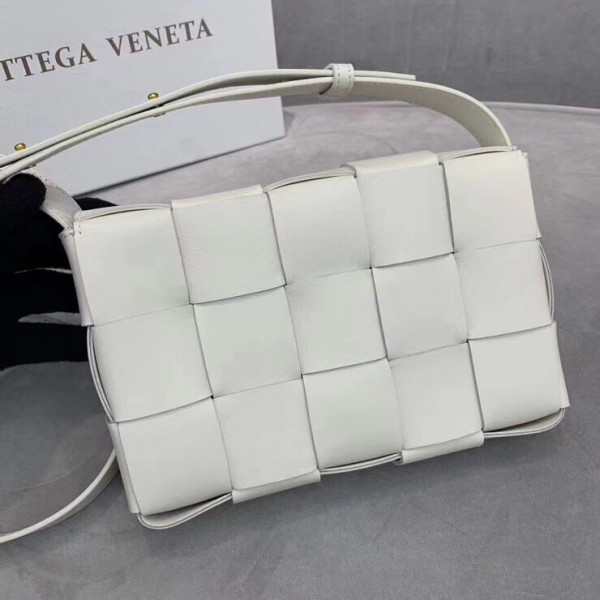 HOT SALE BOTTEGA VENETA CASSETTE