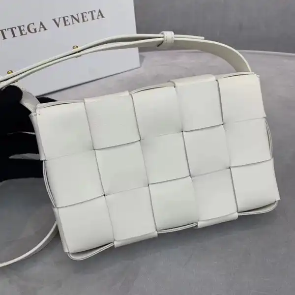 BOTTEGA VENETA CASSETTE