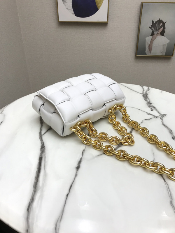 HOT SALE BOTTEGA VENETA THE CHAIN CASSETTE