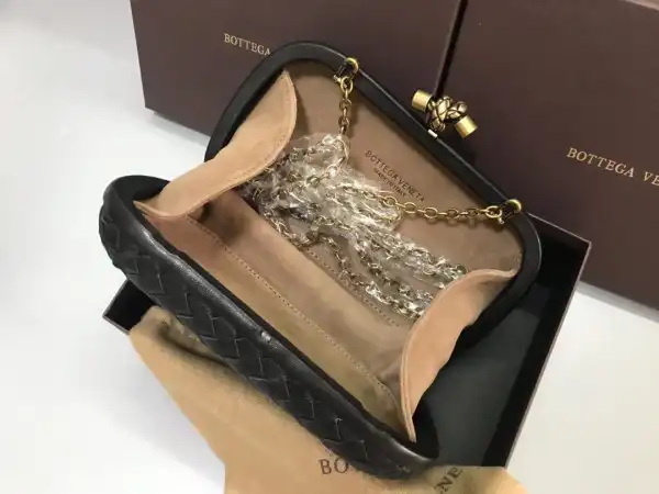 Frstbag ru BOTTEGA VENETA CHAIN KNOT