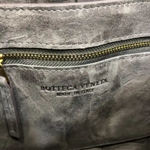 BOTTEGA VENETA CASSETTE