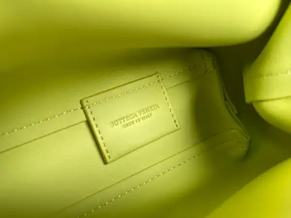 BOTTEGA VENETA POINT