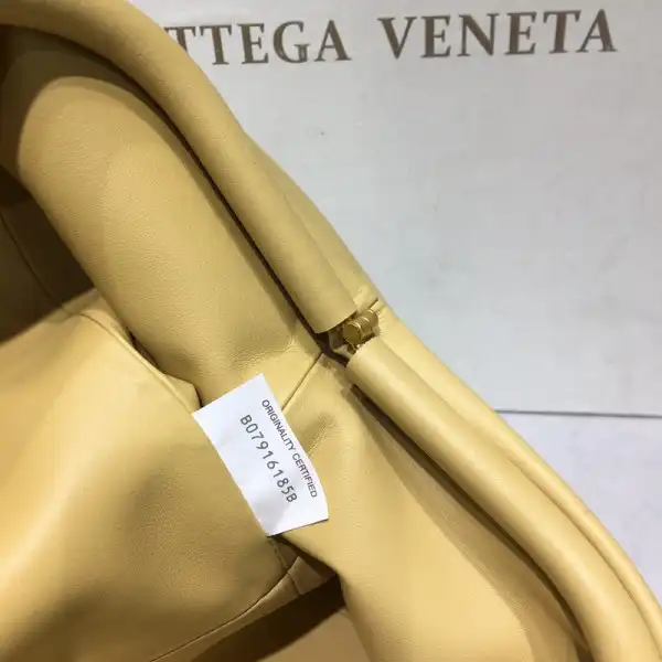 Bagsoffer yupoo BOTTEGA VENETA THE POUCH