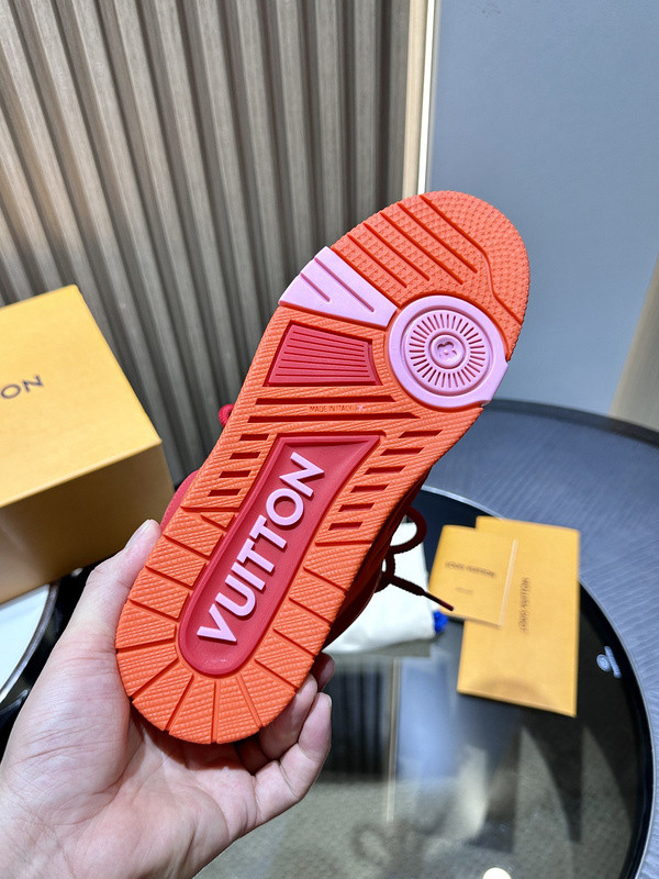 HOT SALE LOUIS VUITTON SNEAKERS