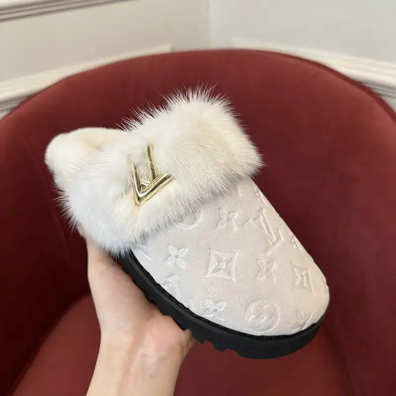 LOUIS VUITTON SANDALS