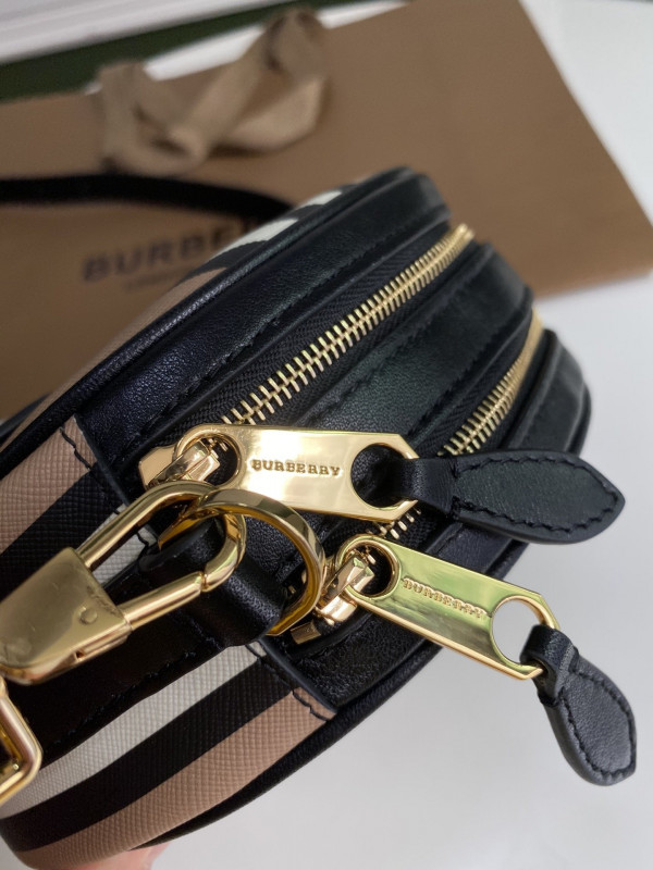 HOT SALE BURBERRY Icon Stripe E-canvas Louise Bag