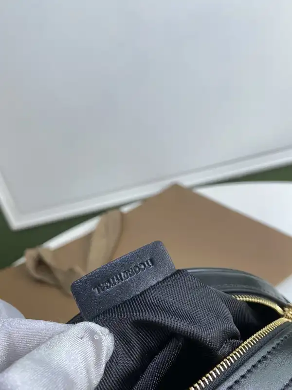 First bag ru BURBERRY Leather Louise Bag