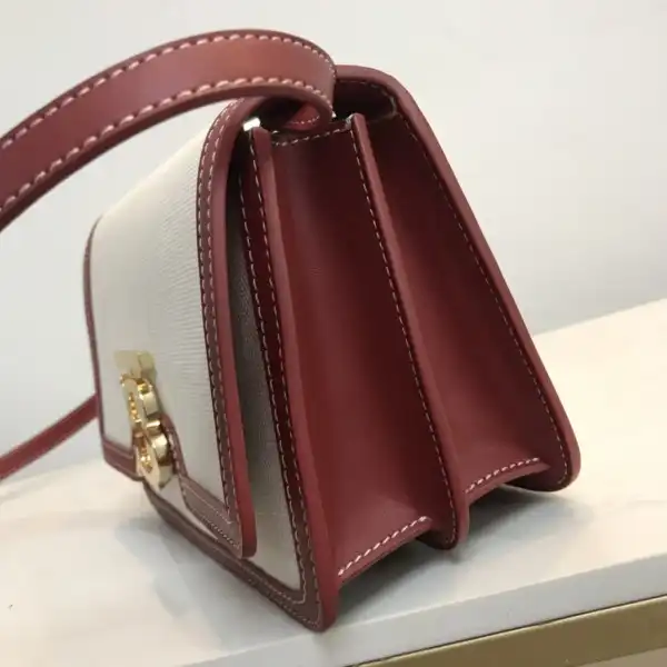 Yupoo bagsoffer BURBERRY Two-tone Canvas and Leather TB Bag