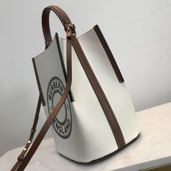 HOT SALE BURBERRY Small Logo Graphic Cotton Canvas Peggy Bucket Bag