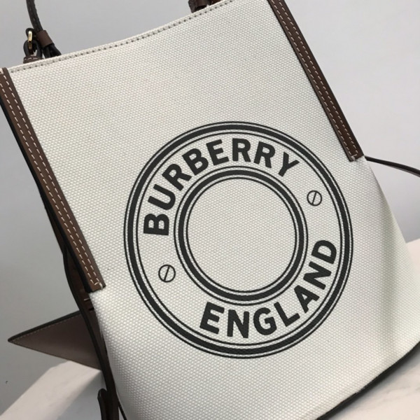 HOT SALE BURBERRY Small Logo Graphic Cotton Canvas Peggy Bucket Bag