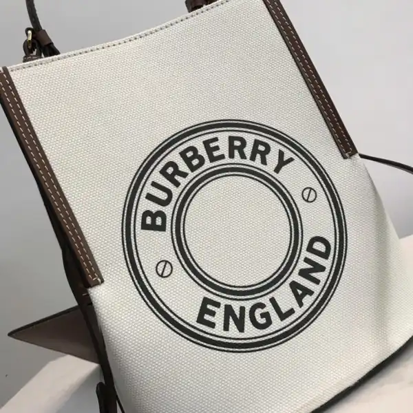 Bagsoffer BURBERRY Small Logo Graphic Cotton Canvas Peggy Bucket Bag