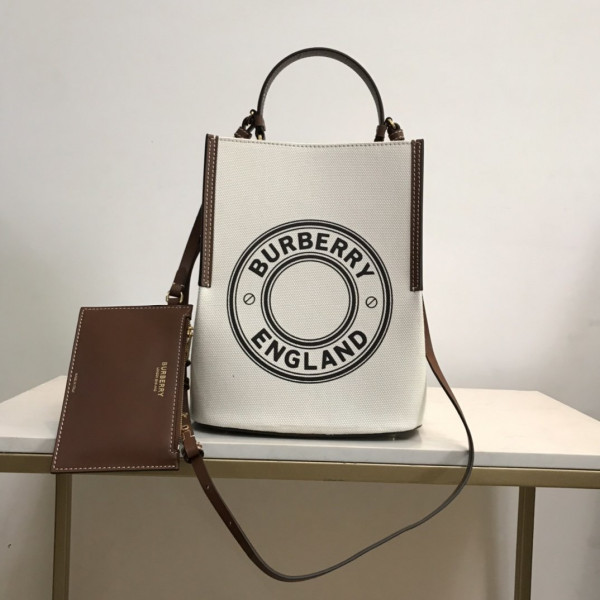 HOT SALE BURBERRY Small Logo Graphic Cotton Canvas Peggy Bucket Bag