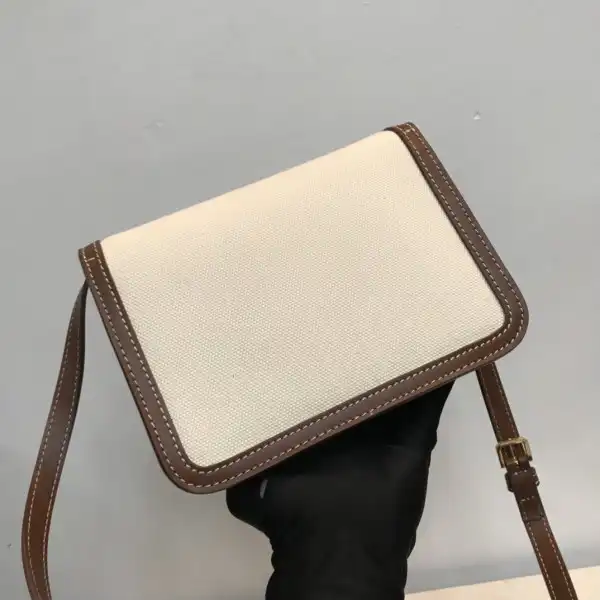 Bagsoffer BURBERRY Two-tone Canvas and Leather TB Bag