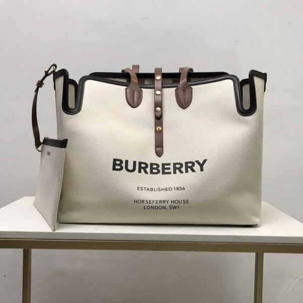 HOT SALE BURBERRY The Medium Soft Cotton Canvas Belt Bag