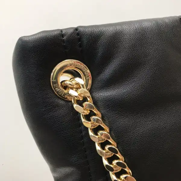 Bagsoffer BURBERRY Small Quilted Lambskin Lola Bucket Bag