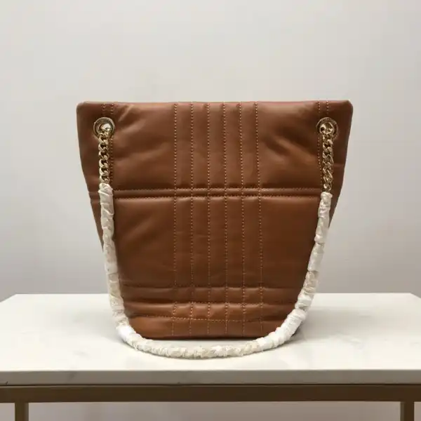 Bagsoffer BURBERRY Small Quilted Lambskin Lola Bucket Bag