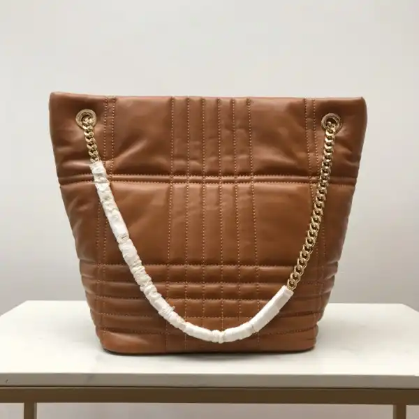 Yupoo bagsoffer BURBERRY Medium Quilted Lambskin Lola Bucket Bag