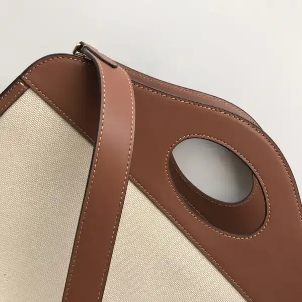 Bagsoffer BURBERRY Medium Two-tone Canvas and Leather Pocket Tote