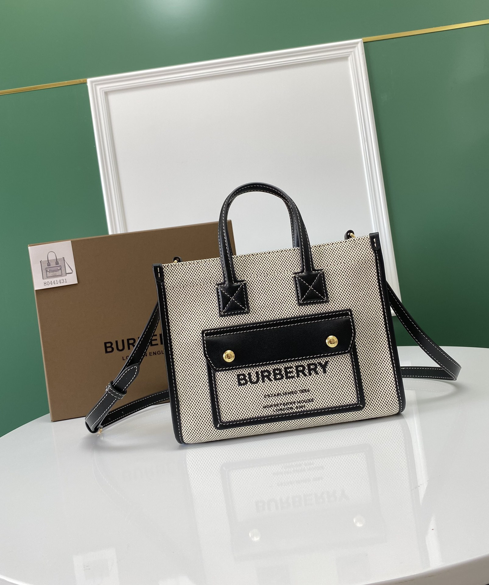 HOT SALE BURBERRY Mini Freya TOTE