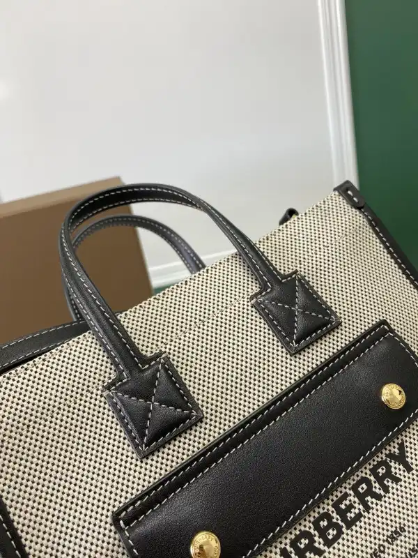 BURBERRY Mini Freya TOTE