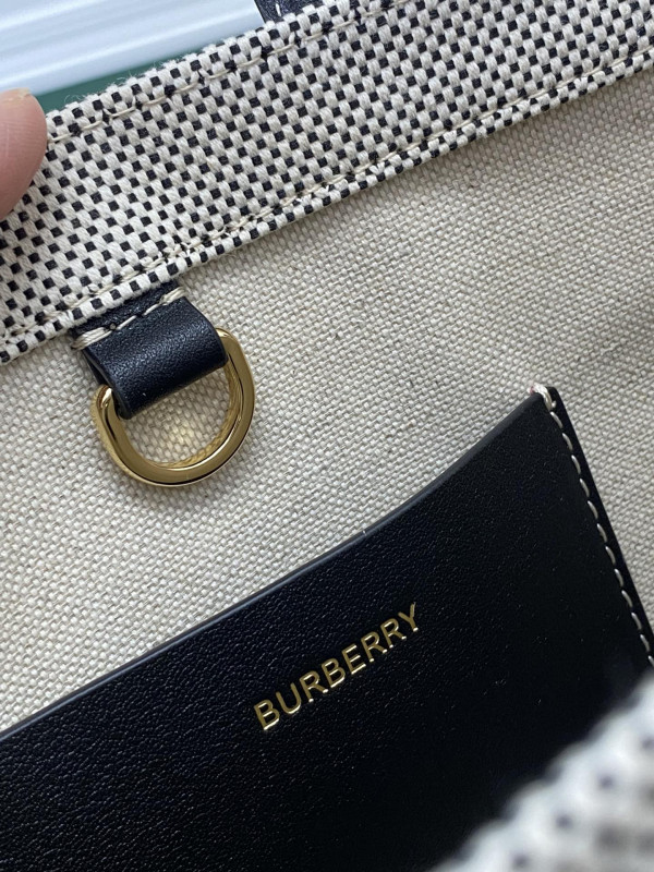 HOT SALE BURBERRY Mini Freya TOTE