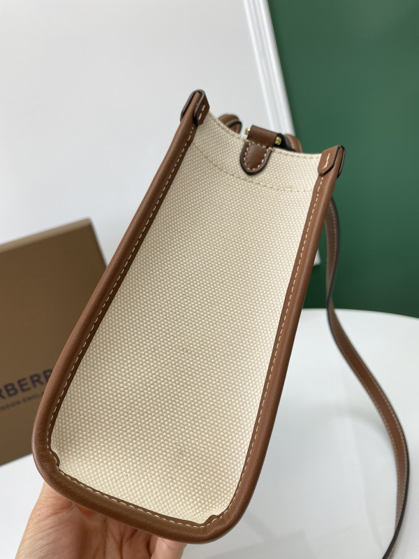 HOT SALE BURBERRY Mini Freya TOTE