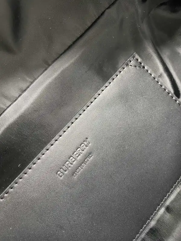 BURBERRY BUM BAG