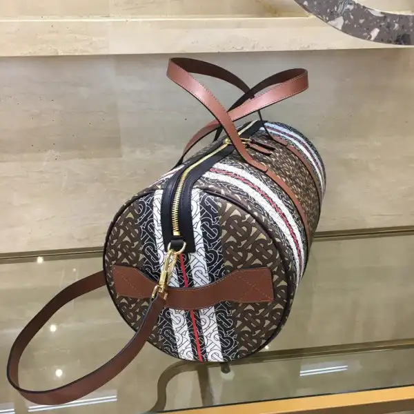 BURBERRY BARREL BAG