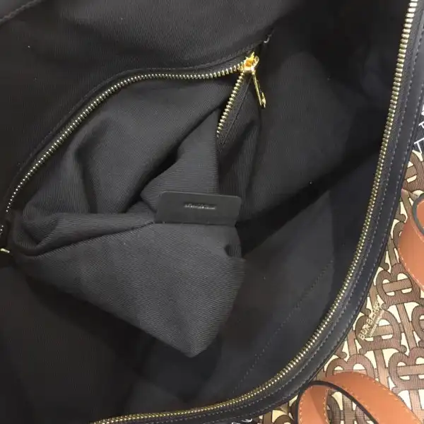 Yupoo bagsoffer BURBERRY BARREL BAG