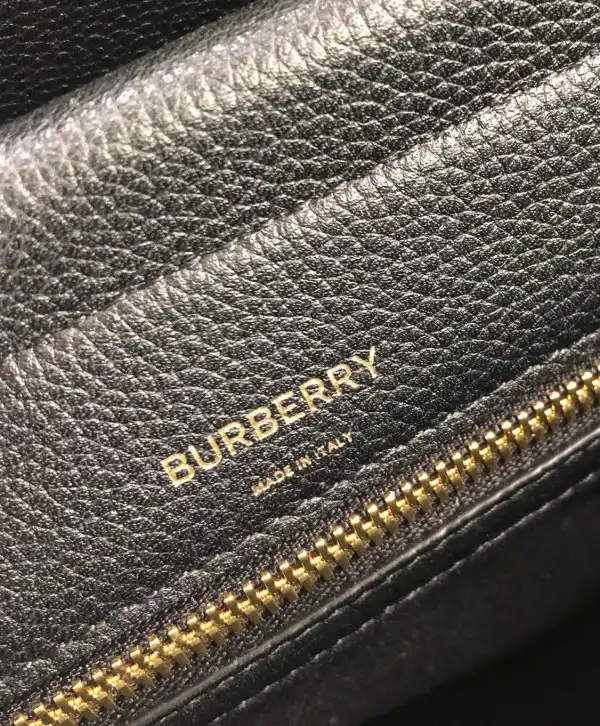 BURBERRY Medium Leather Title Bag