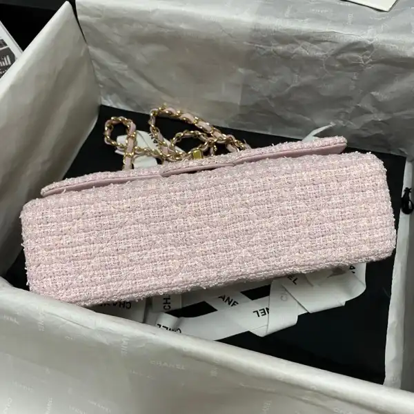 CHANEL CHANELASSIC HANDBAG