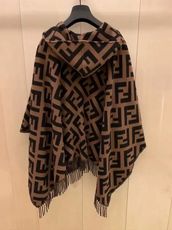 Fendi Poncho