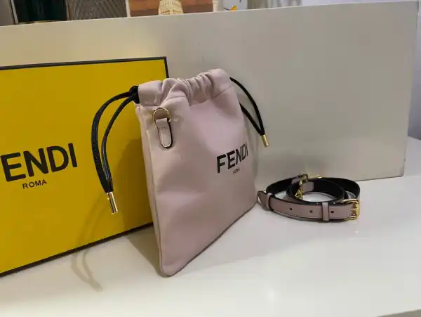 Bagsoffer yupoo FENDI PACK SMALL POUCH