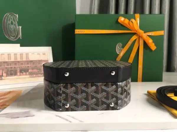 GOYARD The Alto Hatbox Trunk Bag