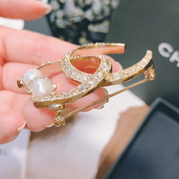 HOT SALE CL BROOCH