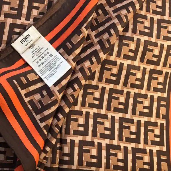 Firstbag Ru FENDI SCARF