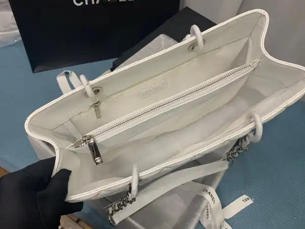 CHANEL TOTE BAG