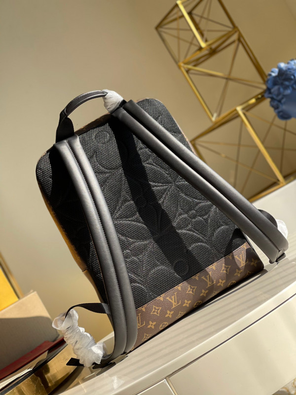 HOT SALE LOUIS VUITTON DEAN BACKPACK