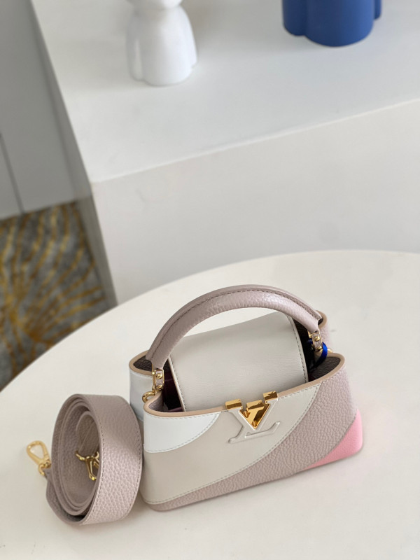 [FREE SHIPPING] LOUIS VUITTON CAPUCINES MINI