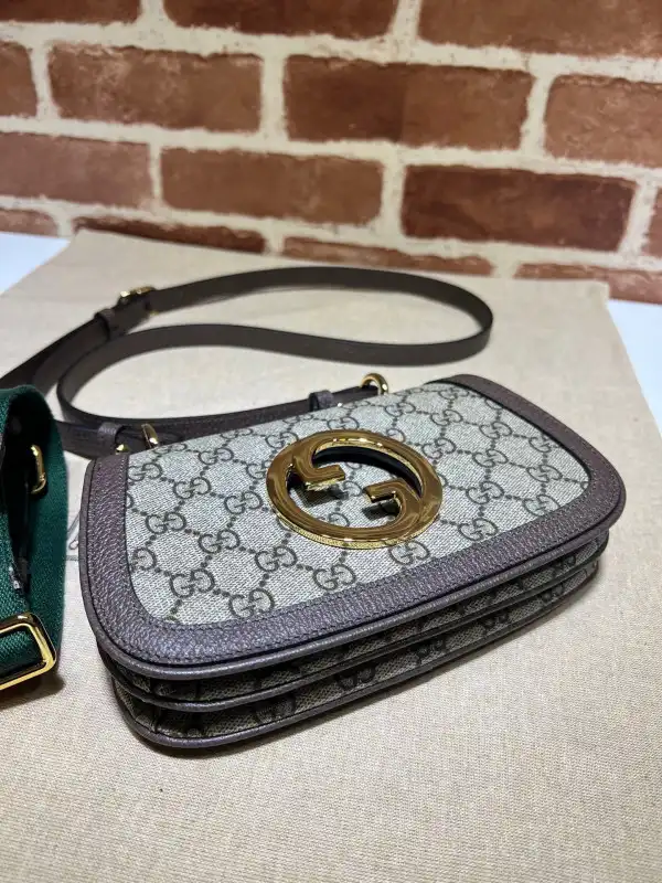 Frstbag ru Gucci Blondie mini bag