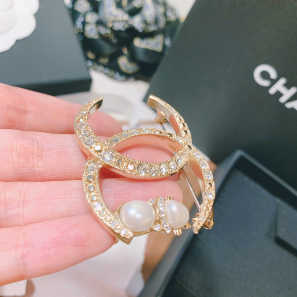 HOT SALE CL BROOCH