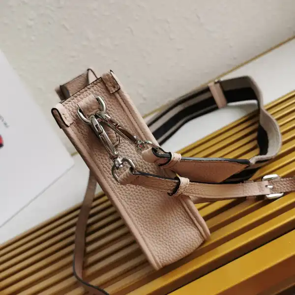 Bagsoffer yupoo PRADA Leather mini shoulder bag