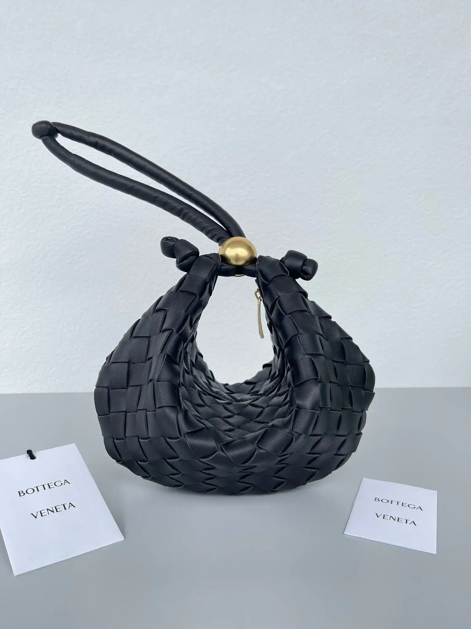 First bag ru BOTTEGA VENETA Turn