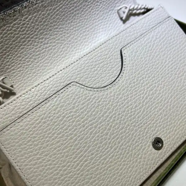 Cheap Gucci GG Marmont chain wallet