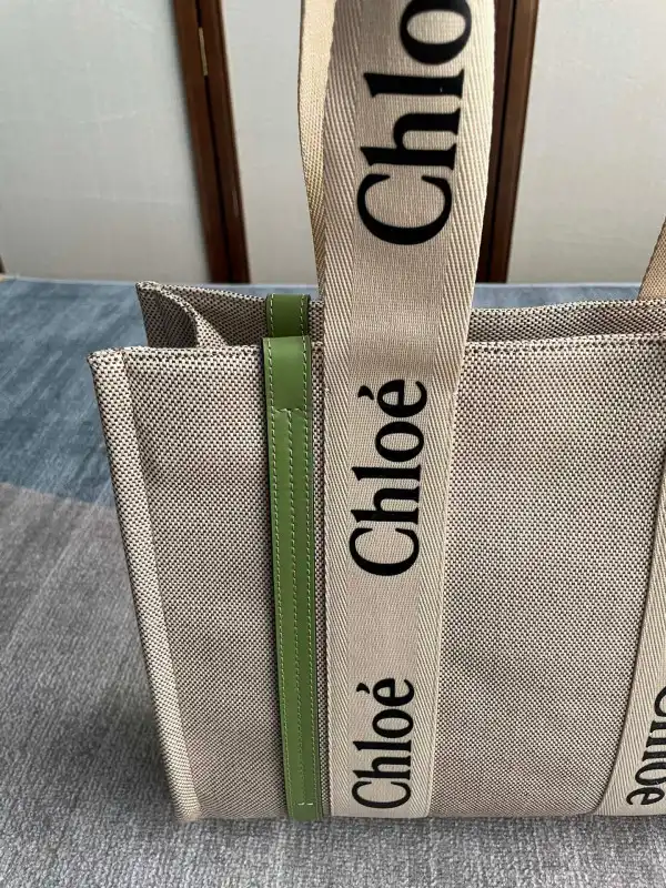 Yupoo bagsoffer CHLOÉ MEDIUM WOODY TOTE BAG