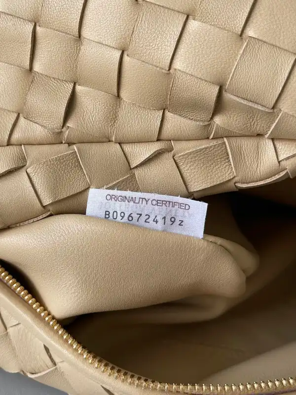 First Bag Ru BOTTEGA VENETA Teen Jodie