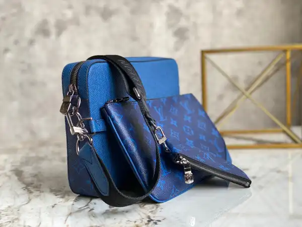 Affordable LOUIS VUITTON TRIO MESSENGER