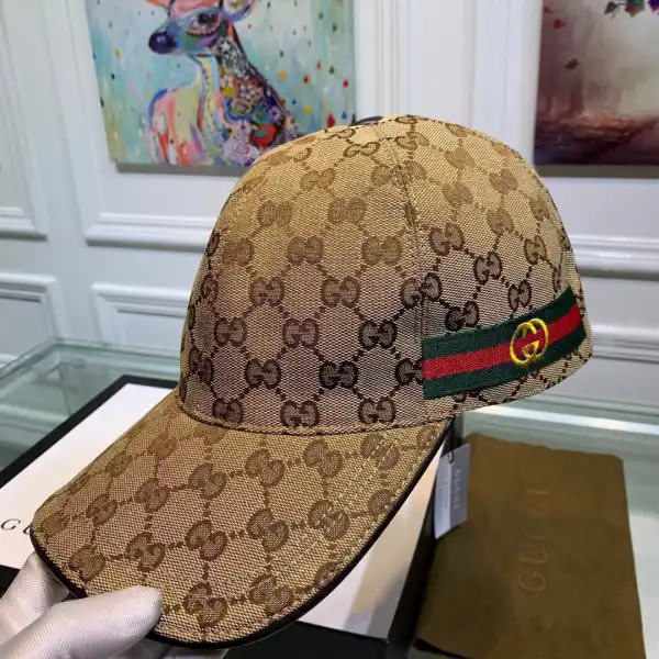 First bag ru GUCCI HAT