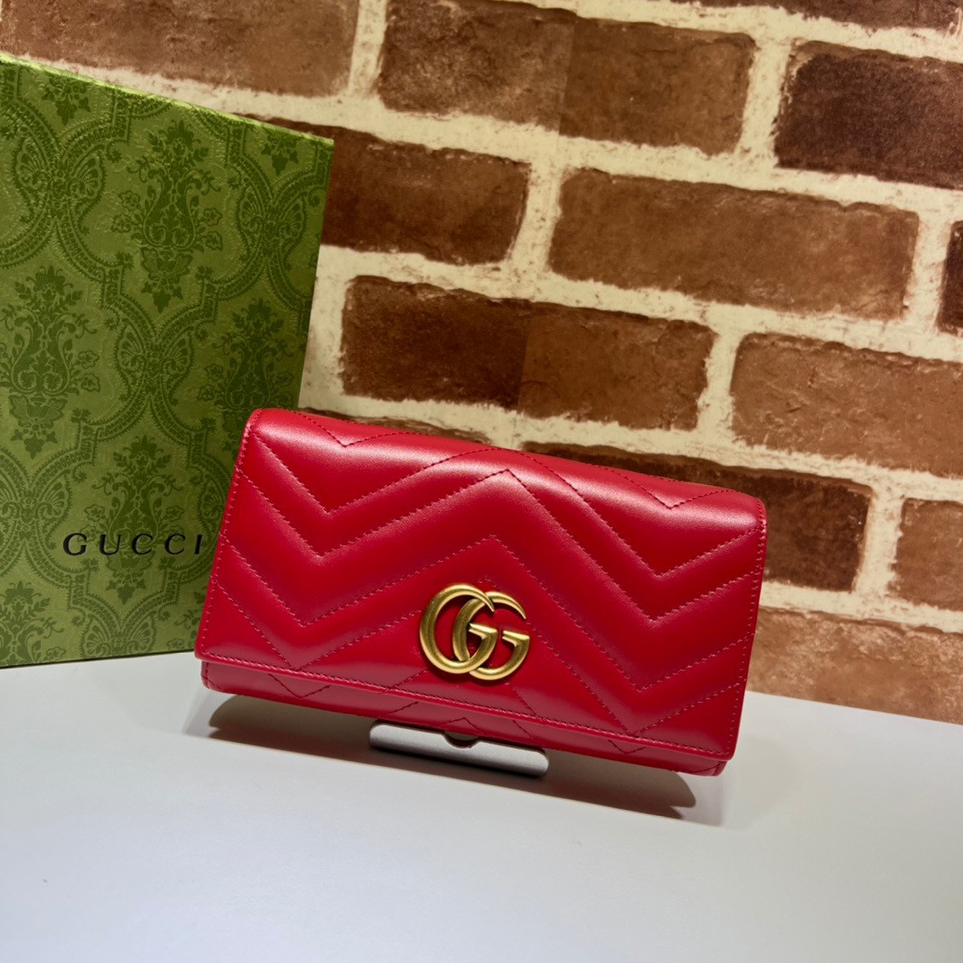 GUCCI GG Marmont wallet