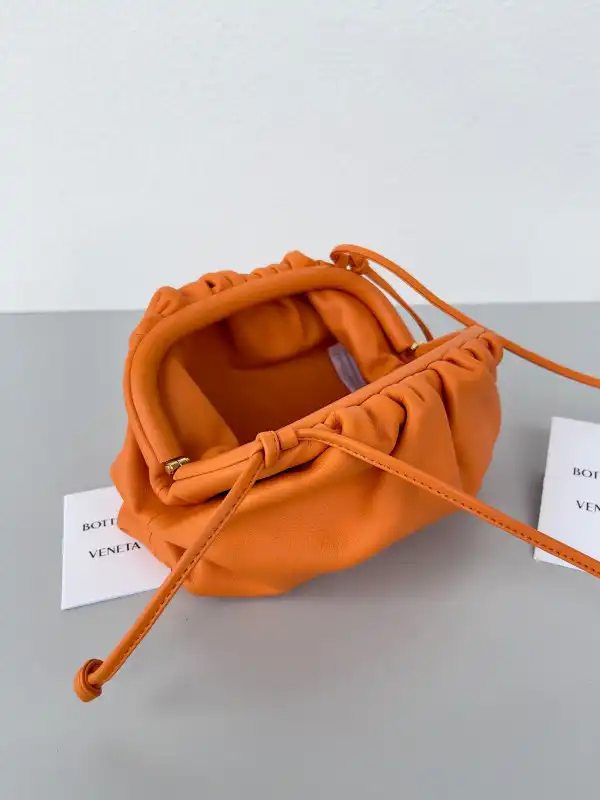 BOTTEGA VENETA MINI POUCH